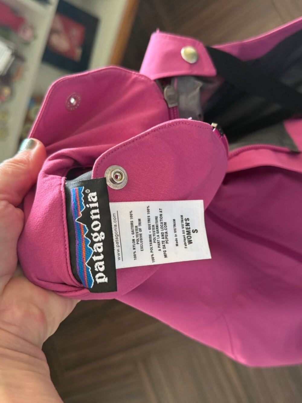 Patagonia Women’s GORE‑TEX Pro Snow Bibs – Bright Pink - Picture 5 of 5